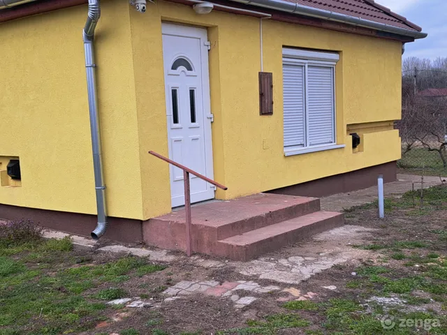 Eladó ház Debrecen, Pac 30 nm