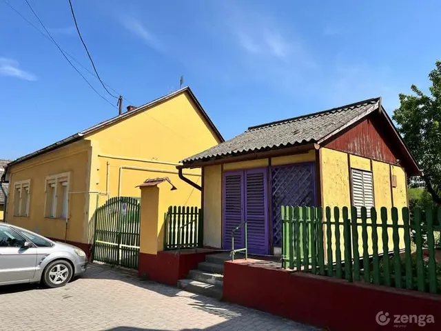 Eladó ház Fadd 150 nm