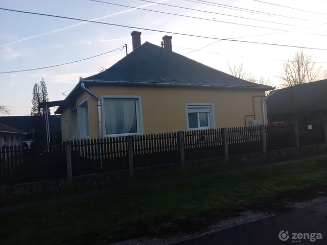 Eladó ház Földes 85 nm