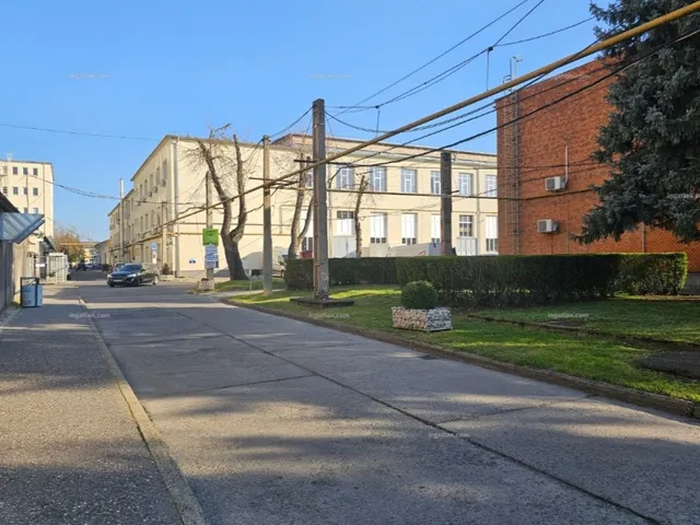 Kiadó kereskedelmi és ipari ingatlan Budapest X. kerület, Gyömrői  802 nm