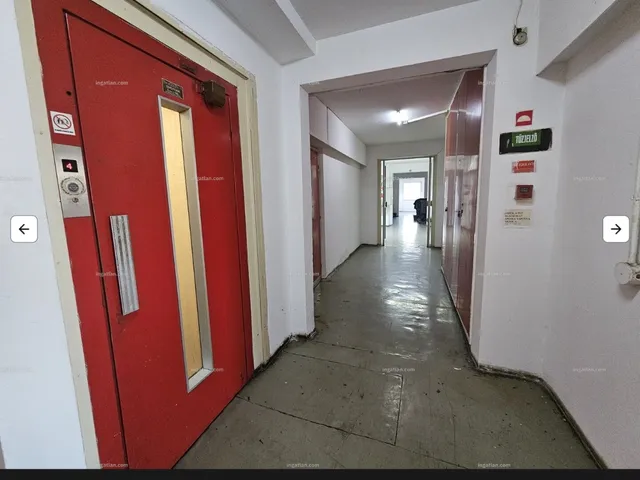 Eladó kereskedelmi és ipari ingatlan Székesfehérvár, Köfém lakótelep 3700 nm