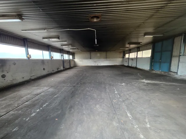 Kiadó kereskedelmi és ipari ingatlan Budapest XXII. kerület, Gyár 120 nm