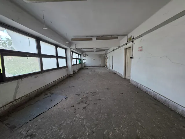 Kiadó kereskedelmi és ipari ingatlan Budapest XXIII. kerület, Gyár 200 nm