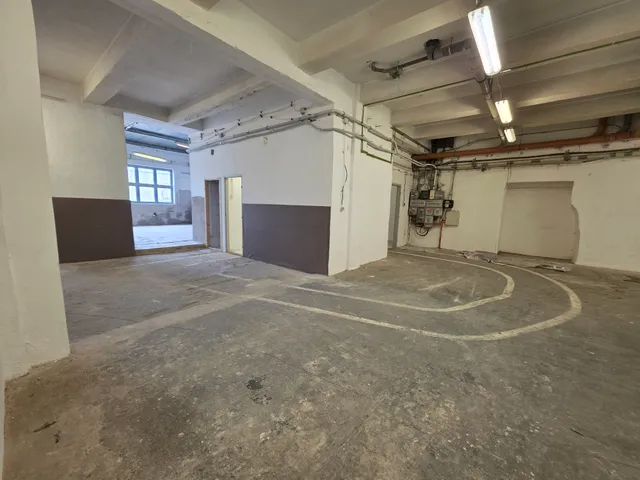 Kiadó kereskedelmi és ipari ingatlan Budapest XXIII. kerület, Soroksár, Grassalkovich 278 nm