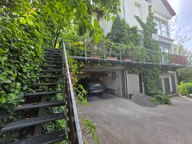 Kiadó ház Budapest XII. kerület, Farkasvölgy, Törökbálinti 381 nm