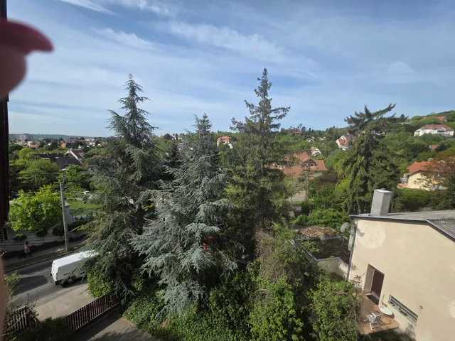 Kiadó ház Budapest XII. kerület, Farkasvölgy, Törökbálinti 381 nm