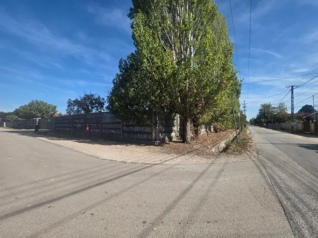 Eladó kereskedelmi és ipari ingatlan Érd 253 nm