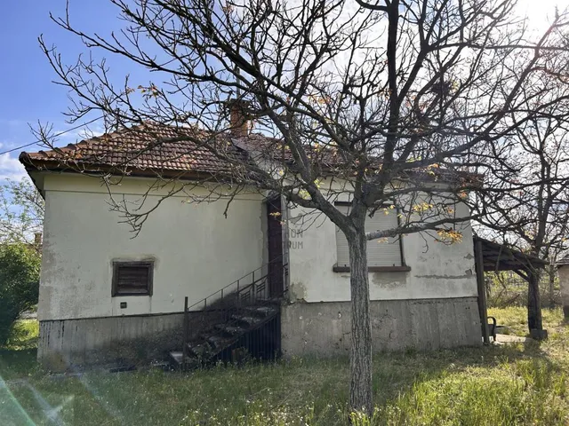 Eladó üdülő és hétvégi ház Cegléd 32 nm