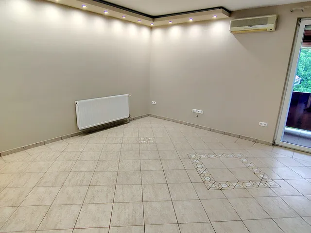 Eladó lakás Cegléd 59 nm