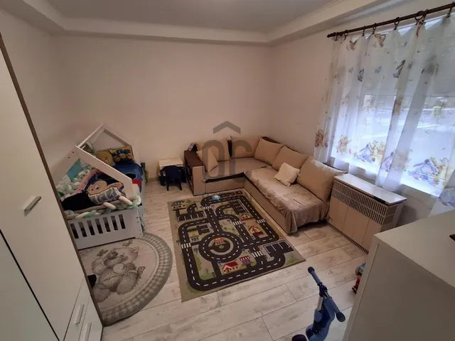 Eladó lakás Cegléd 72 nm