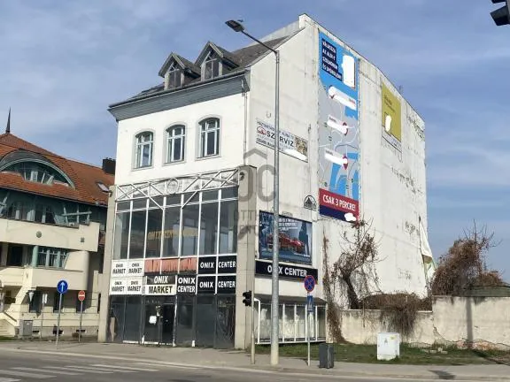 Eladó kereskedelmi és ipari ingatlan Szolnok, Belváros 1141 nm
