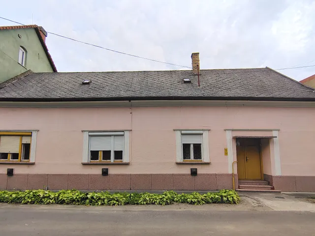 Eladó ház Cegléd 97 nm