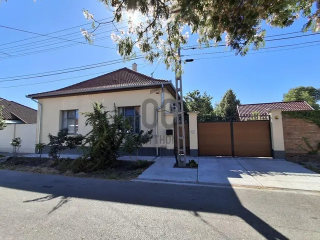 Eladó ház Cegléd 182 nm