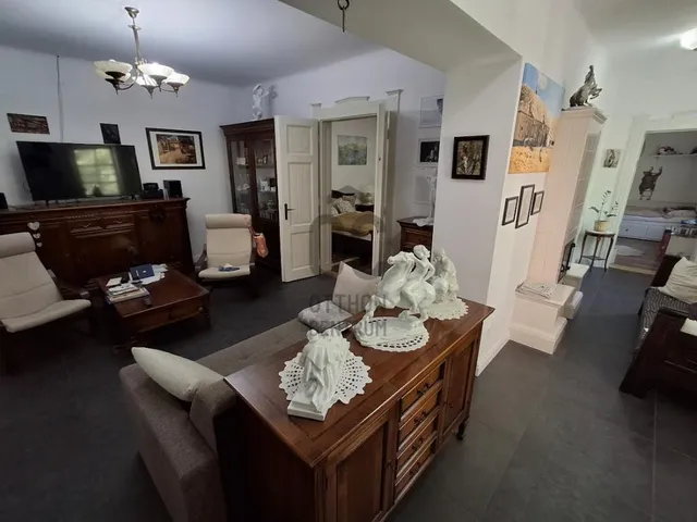 Eladó ház Cegléd 182 nm