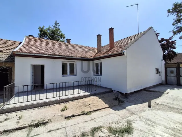 Eladó ház Cegléd 120 nm