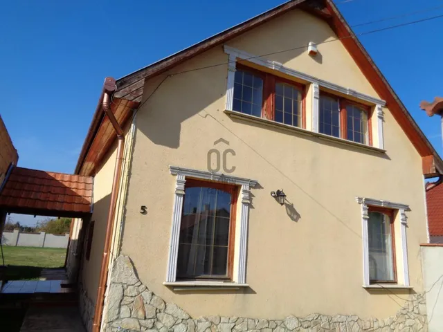 Eladó lakás Cegléd 90 nm