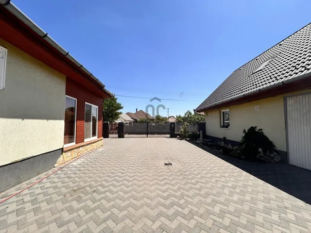 Eladó ház Abony 103 nm