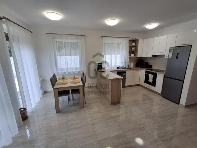 Eladó ház Cegléd 80 nm