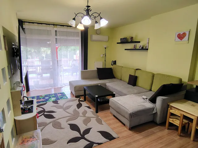 Eladó lakás Cegléd 101 nm