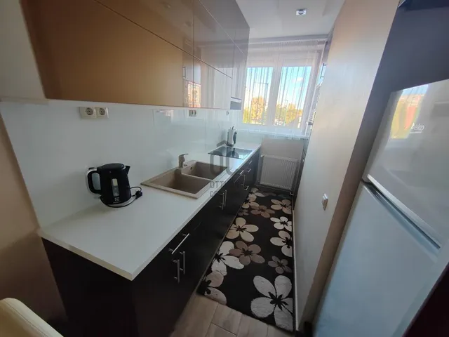 Kiadó lakás Cegléd 76 nm