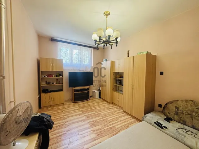 Eladó lakás Cegléd 36 nm