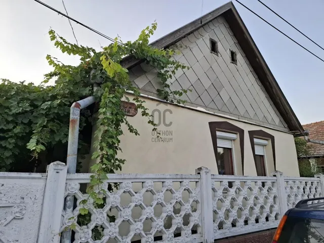 Eladó ház Tápiószentmárton 75 nm