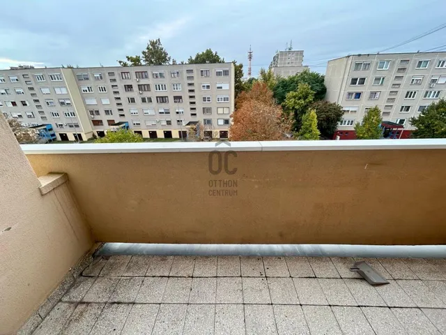 Eladó lakás Cegléd 64 nm