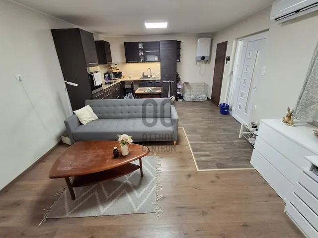 Eladó ház Cegléd 160 nm