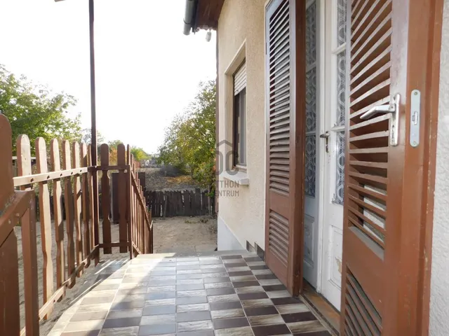 Eladó ház Tápiószentmárton 77 nm