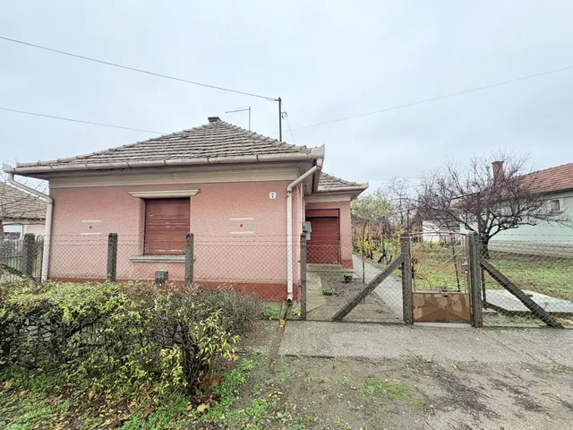 Eladó ház Abony 93 nm