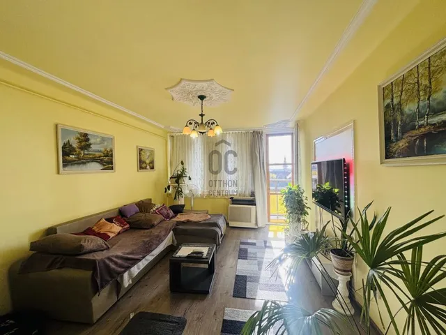 Eladó lakás Cegléd 76 nm