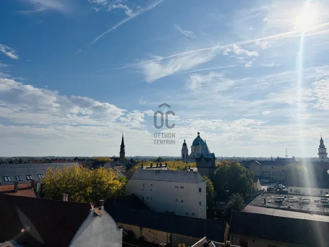 Eladó lakás Cegléd 76 nm