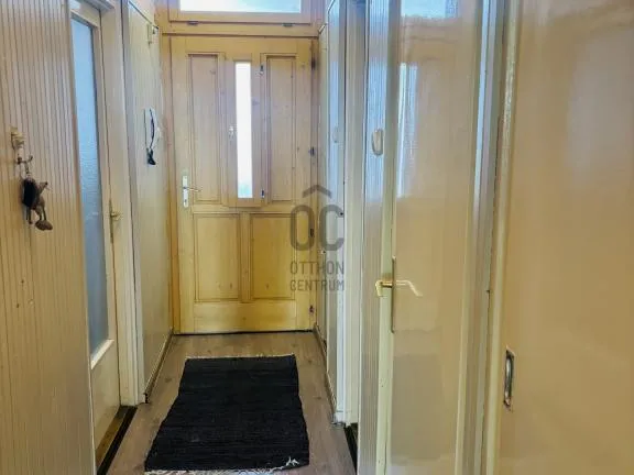 Eladó lakás Cegléd 76 nm