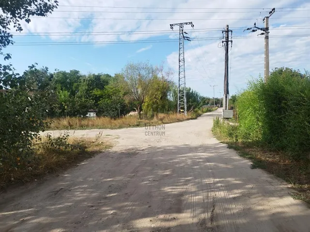 Eladó mezőgazdasági ingatlan Nagykőrös 1281 nm