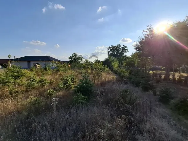 Eladó telek Dabas 3044 nm