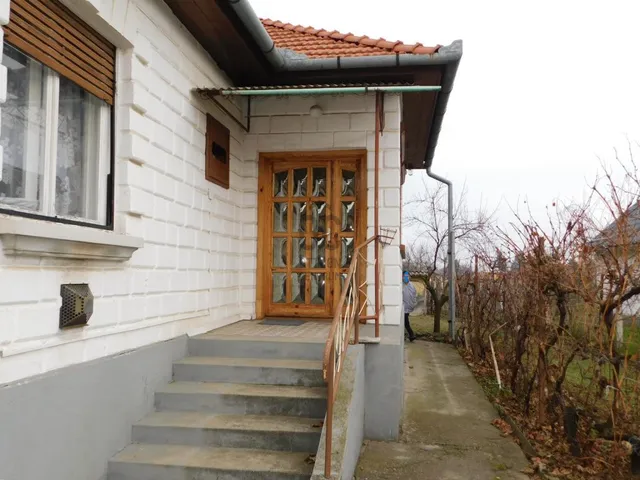 Eladó ház Tápiószentmárton 106 nm