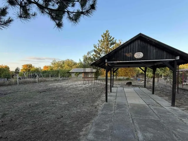 Eladó telek Cegléd 1403 nm