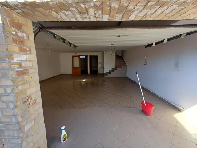 Eladó lakás Nagykőrös 179 nm