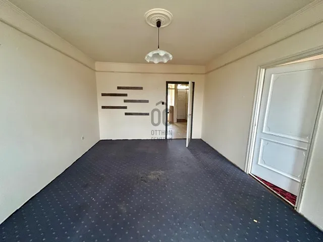 Eladó lakás Cegléd 64 nm