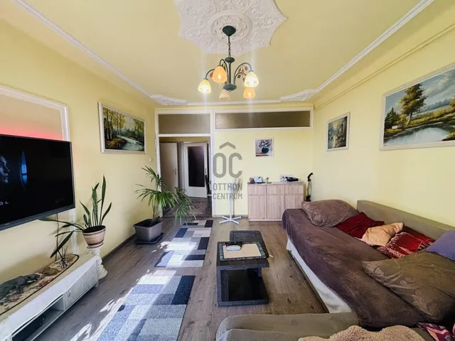 Eladó lakás Cegléd 76 nm