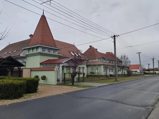 Eladó ház Cegléd 236 nm