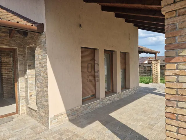 Eladó ház Monor 200 nm