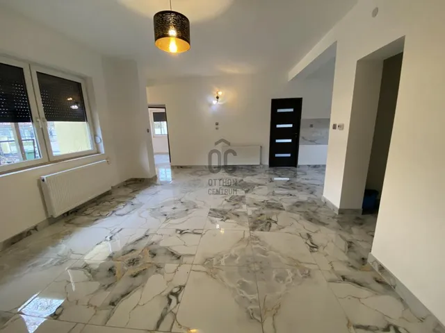 Eladó ház Abony 77 nm