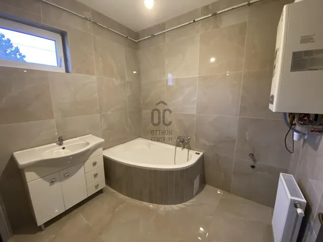 Eladó ház Abony 77 nm