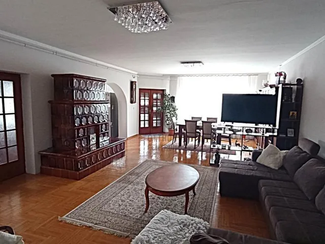 Eladó ház Cegléd 210 nm