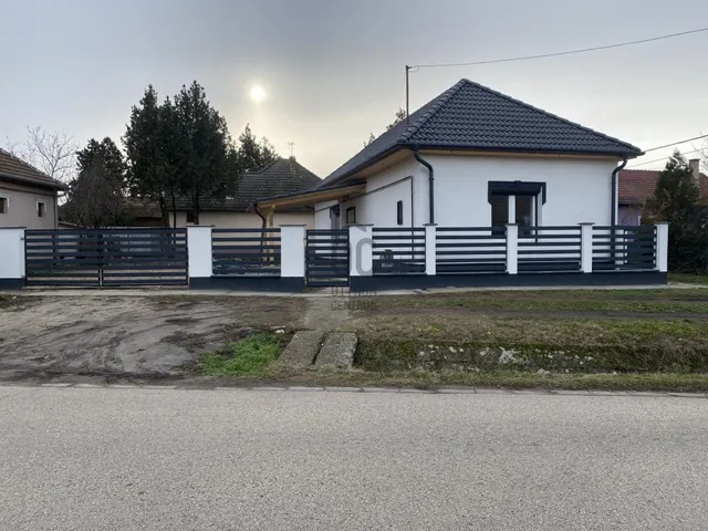 Eladó ház Abony 70 nm