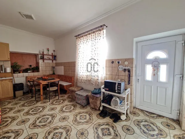 Eladó ház Törtel 188 nm