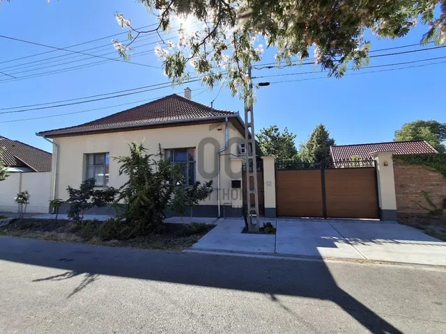 Eladó ház Cegléd 182 nm