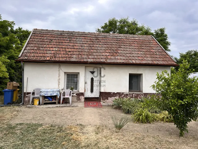 Eladó ház Újszilvás 31 nm