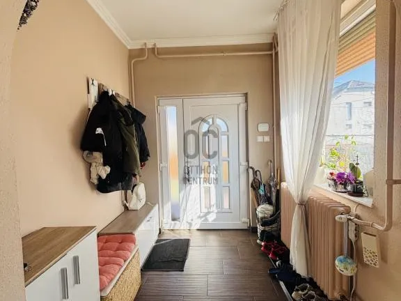 Eladó ház Cegléd 160 nm